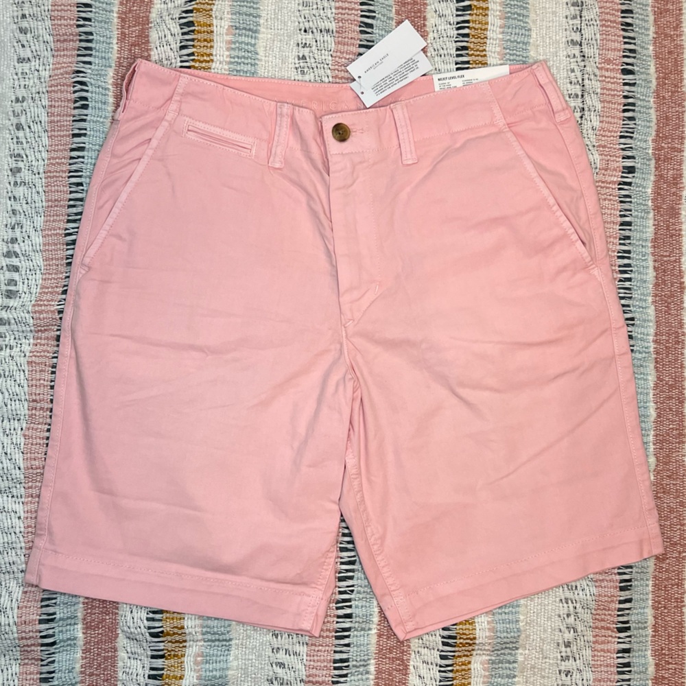 Men’s American Eagle Next Level Flex Classic At The Knee Pink Shorts (32)